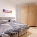 Large Swieqi Apartman