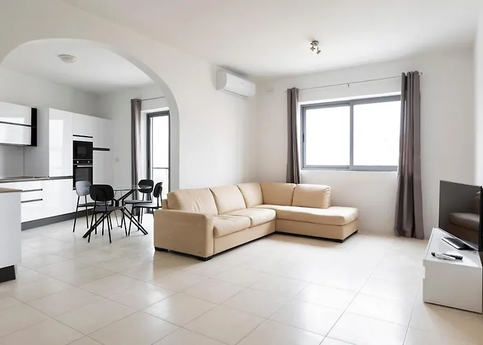 Apartament Large Swieqi Is-Swieqi
